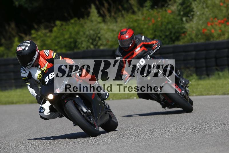 /Archiv-2024/29 12.06.2024 MOTO.CH Track Day ADR/Gruppe blau/38